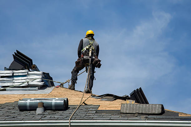 Professional Gutter Installation technician working in Sun Prairie, WI